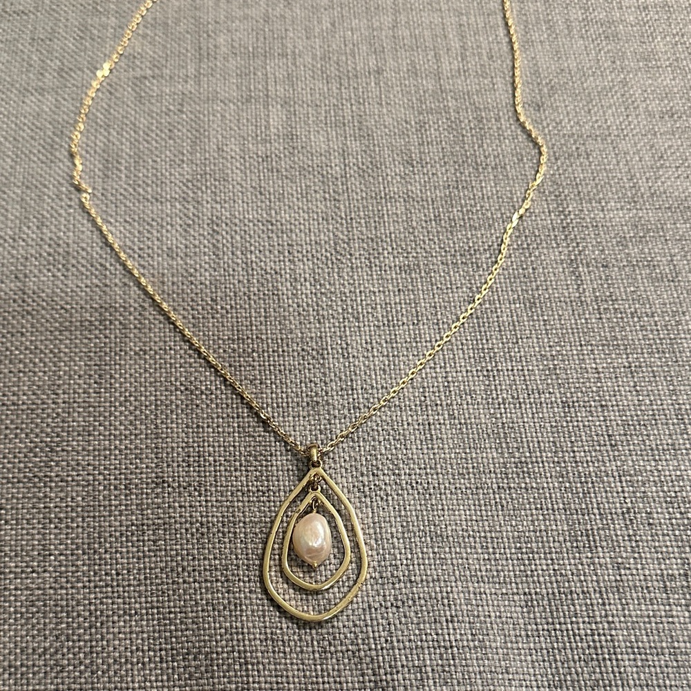 Banana Republic Gold Necklace with Pearl Accent